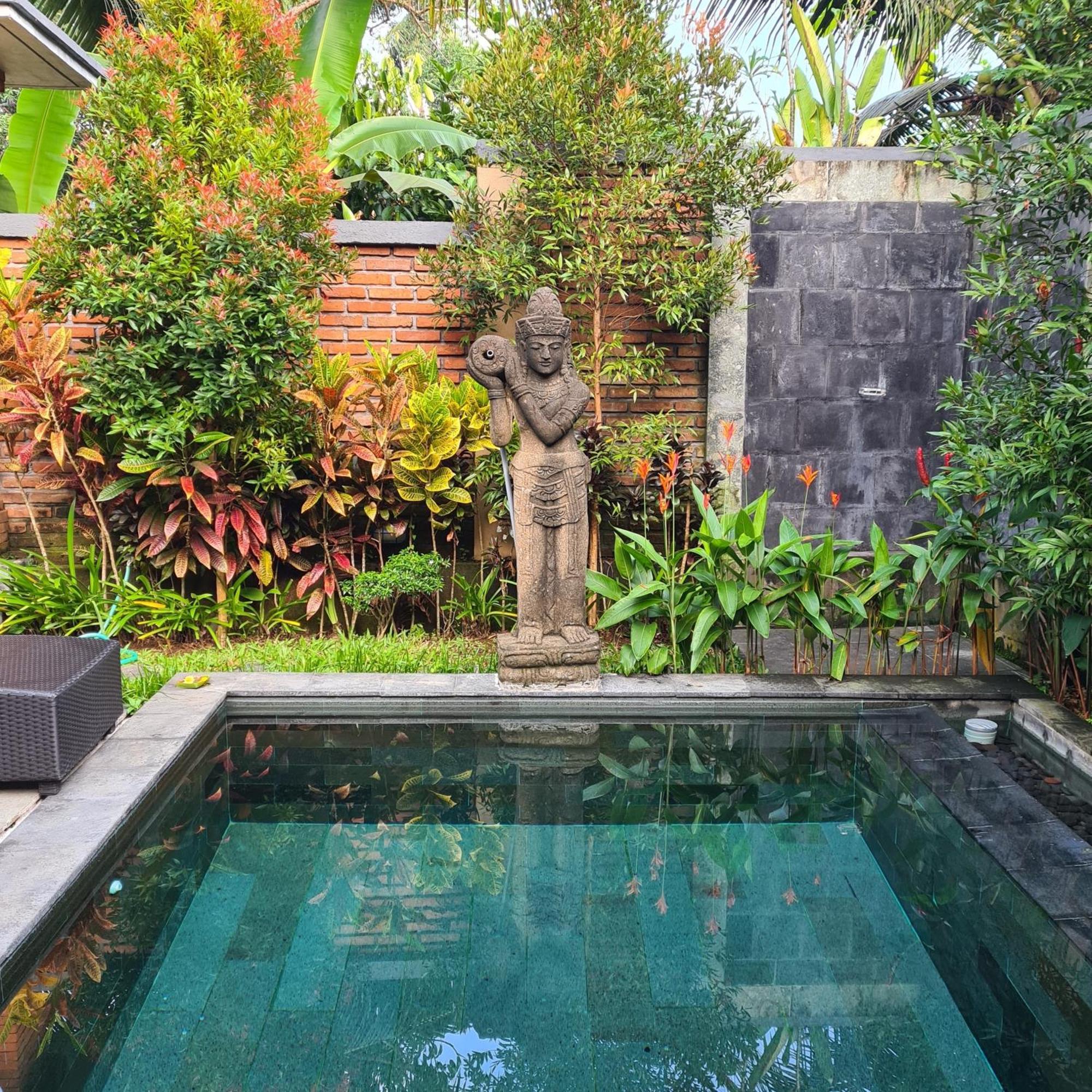 Ubud Suarga Private Pool Villa מראה חיצוני תמונה