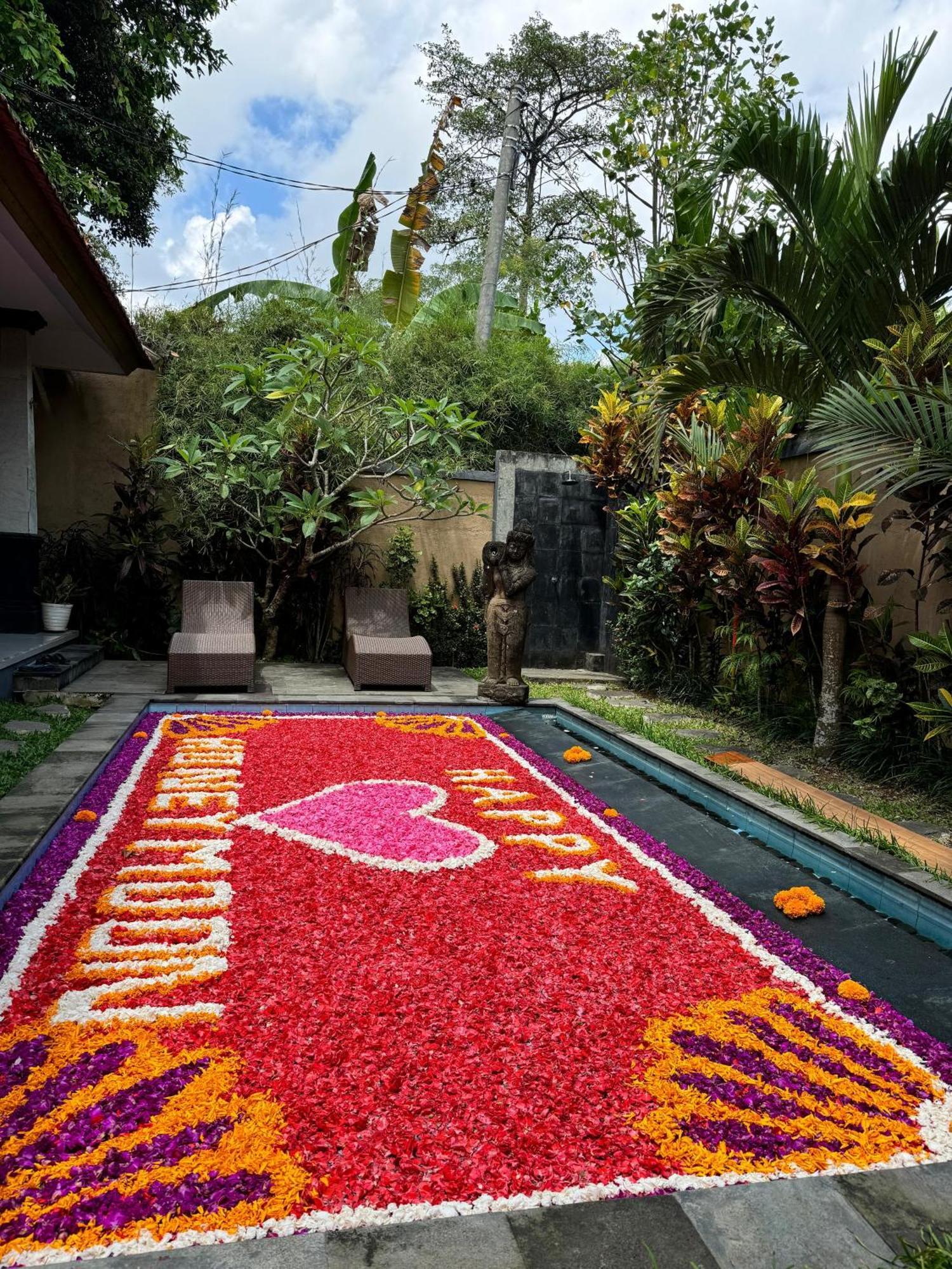 Ubud Suarga Private Pool Villa מראה חיצוני תמונה