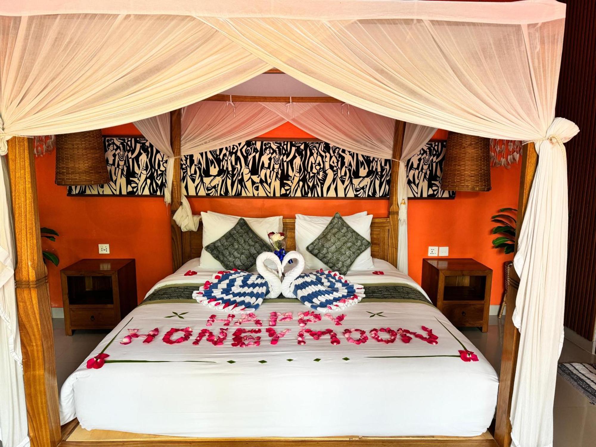 Ubud Suarga Private Pool Villa מראה חיצוני תמונה